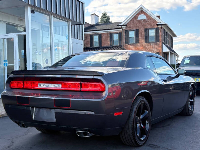 2013 Dodge Challenger R/T Plus