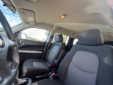 2011 Chevrolet HHR LT