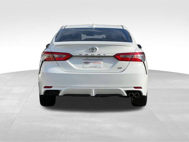 2019 Toyota Camry SE