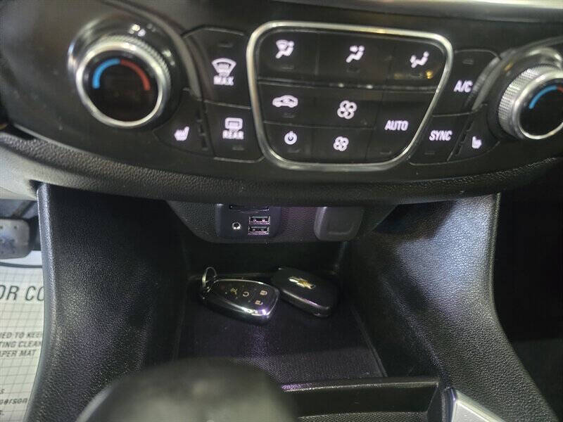 2021 Chevrolet Traverse LT Leather