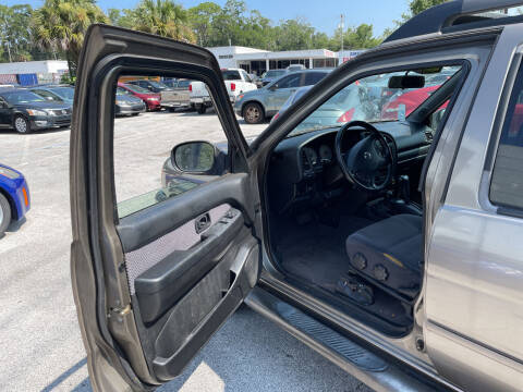 2002 Nissan Pathfinder SE