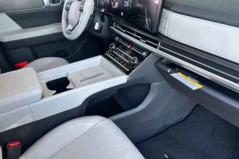 2025 Hyundai Santa Fe SE