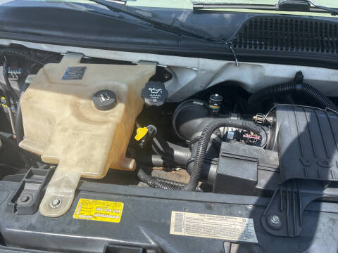 2004 Chevrolet Express 3500 LS