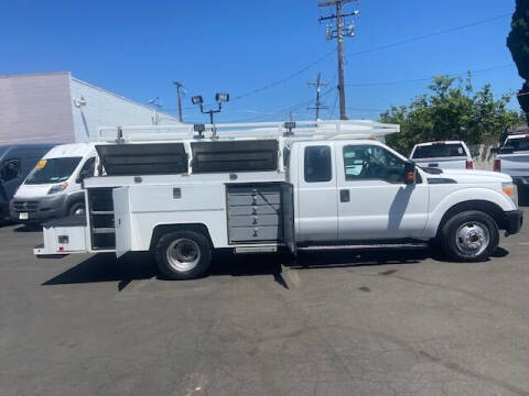 2014 Ford F-350 Super Duty for sale at Auto Wholesale Company in Santa Ana CA