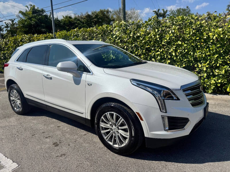 2018 Cadillac XT5 for sale at Auto Tempt  Leasing Inc - Auto Tempt Leasing Inc in Miami FL