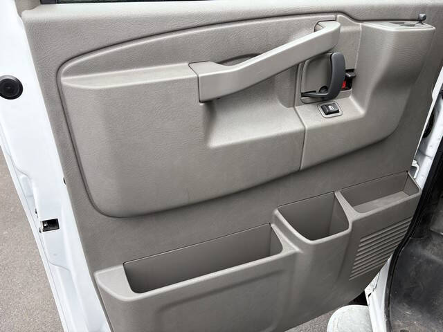 2024 GMC Savana 2500