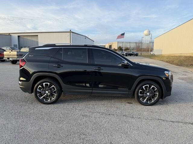 2022 GMC Terrain SLT