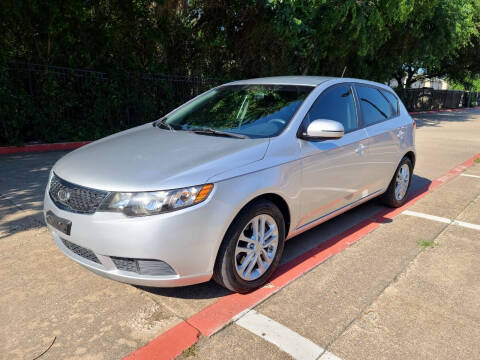 2012 Kia Forte5 for sale at DFW Autohaus in Dallas TX