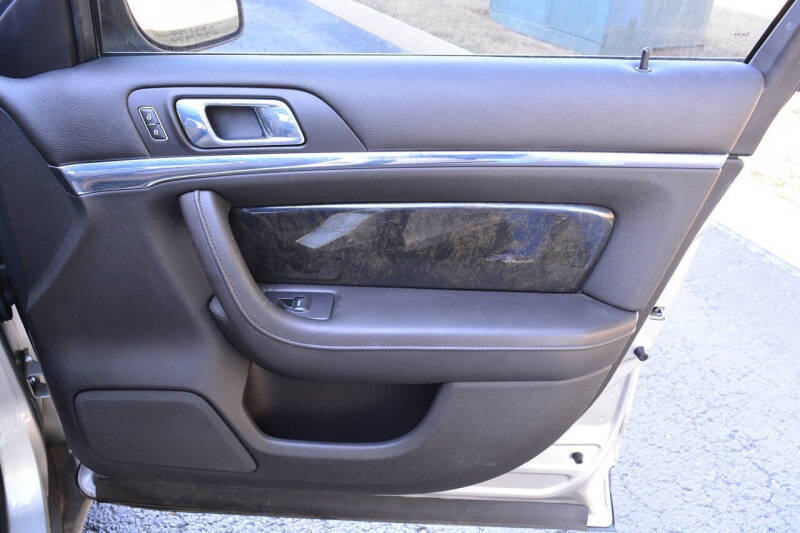 2013 Lincoln MKS