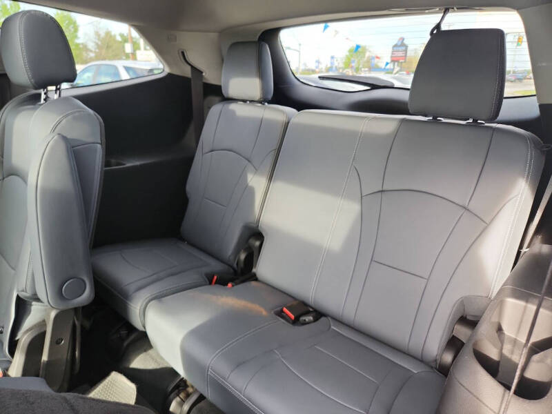 2021 Buick Enclave Essence