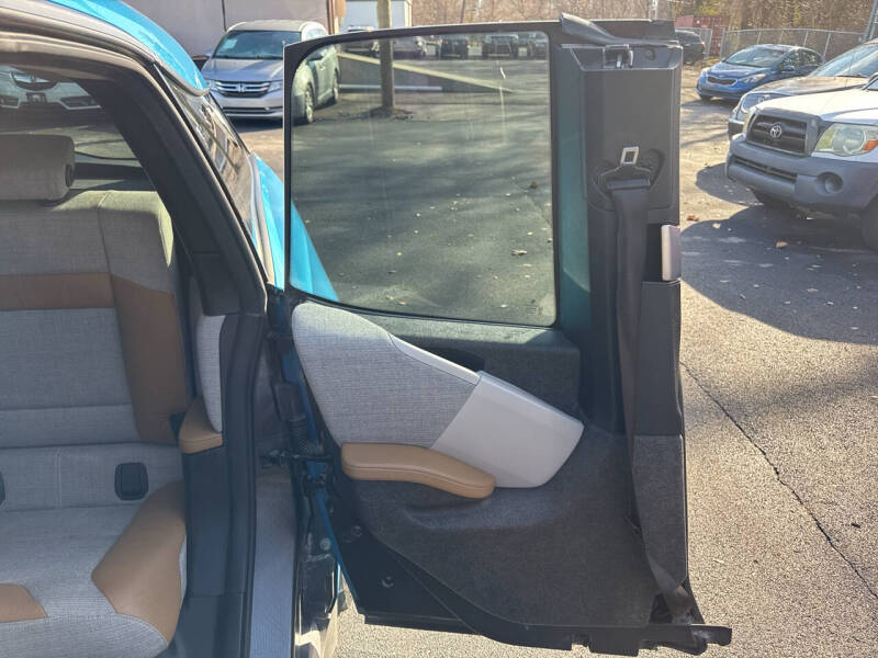 2017 BMW i3 Base photo 53