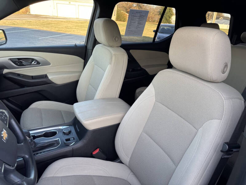 2022 Chevrolet Traverse LS