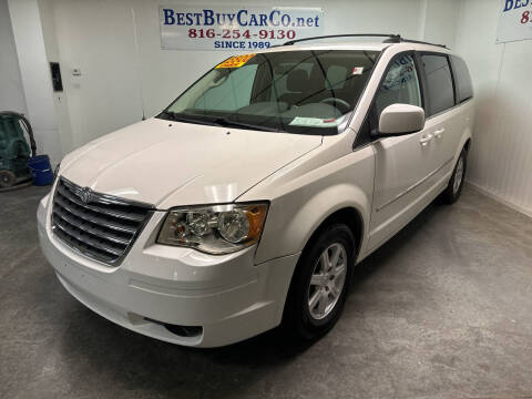 2010 Chrysler Town and Country for sale at Best Buy Car Co in Independence MO