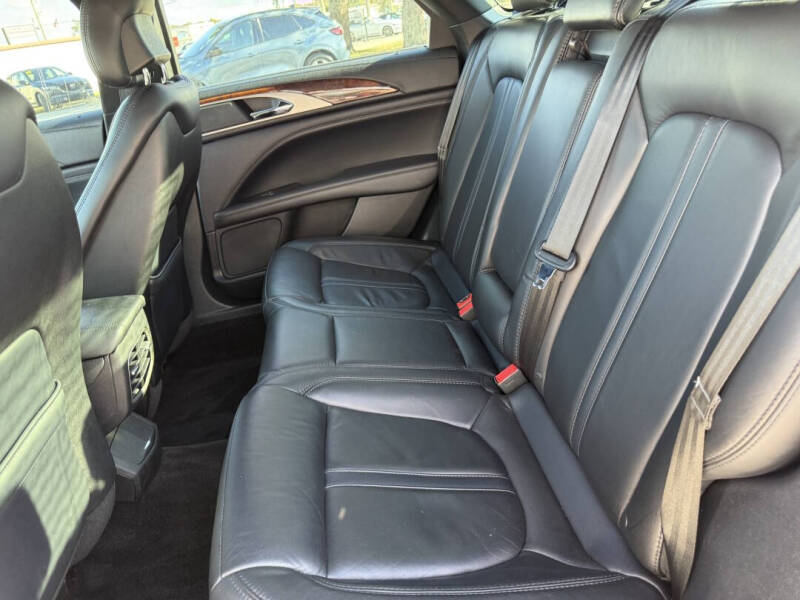 2017 Lincoln MKZ Select