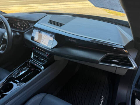 2024 Audi e-tron GT quattro Prestige