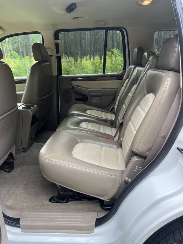 2005 Ford Explorer Eddie Bauer