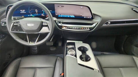 2024 Cadillac LYRIQ Tech