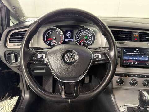 2016 Volkswagen Golf