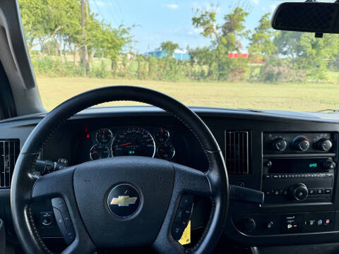 2021 Chevrolet Express 2500