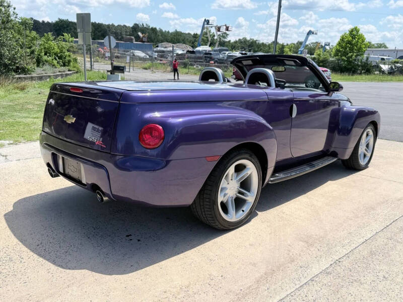 2004 Chevrolet SSR LS