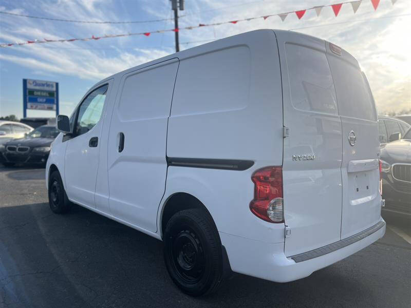 2017 Nissan NV200 SV