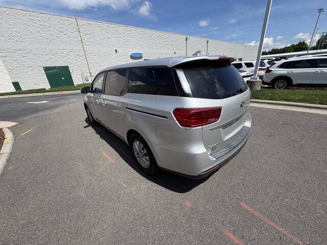 2020 Kia Sedona LX
