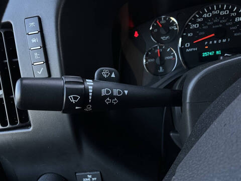 2024 Chevrolet Express LT 3500
