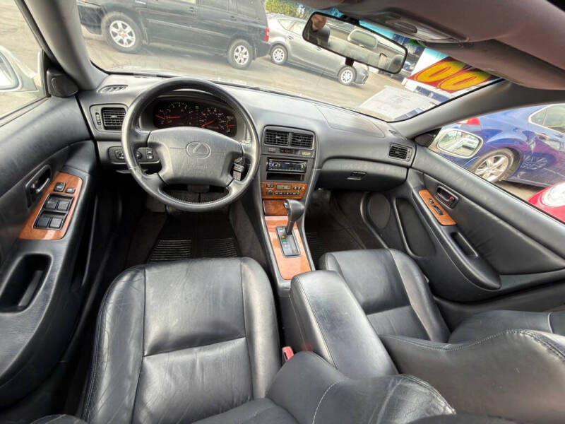 2000 Lexus ES 300