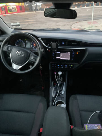 2017 Toyota Corolla LE