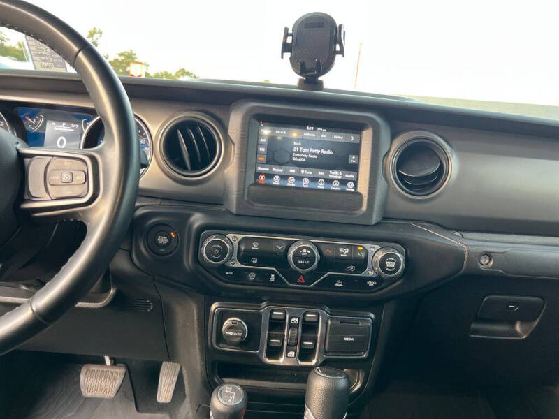 2022 Jeep Gladiator Willys