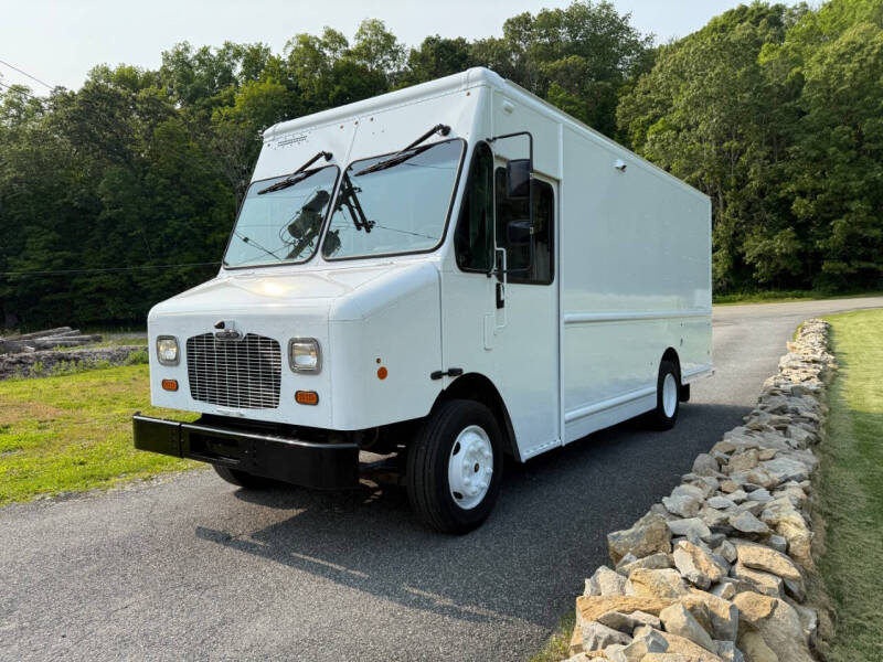 2020 Freightliner MT45 Chassis