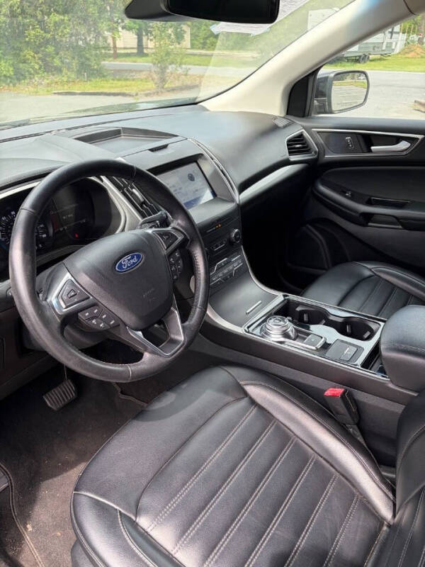 2020 Ford Edge SEL