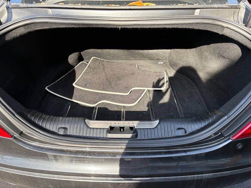 2013 Jaguar XJL Portfolio