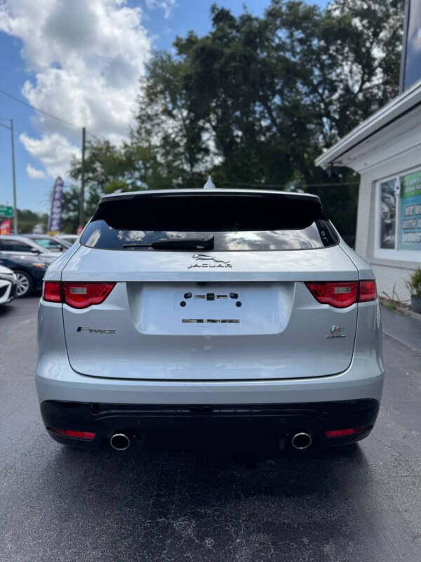 2017 Jaguar F-PACE S