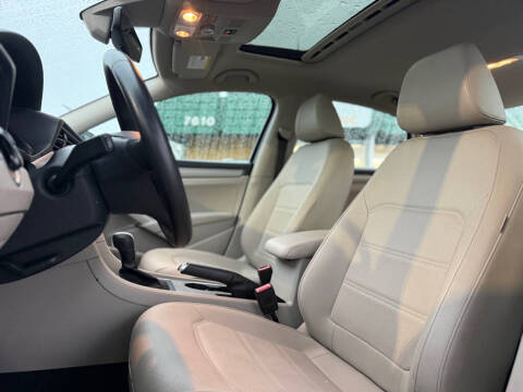 2022 Volkswagen Passat SE