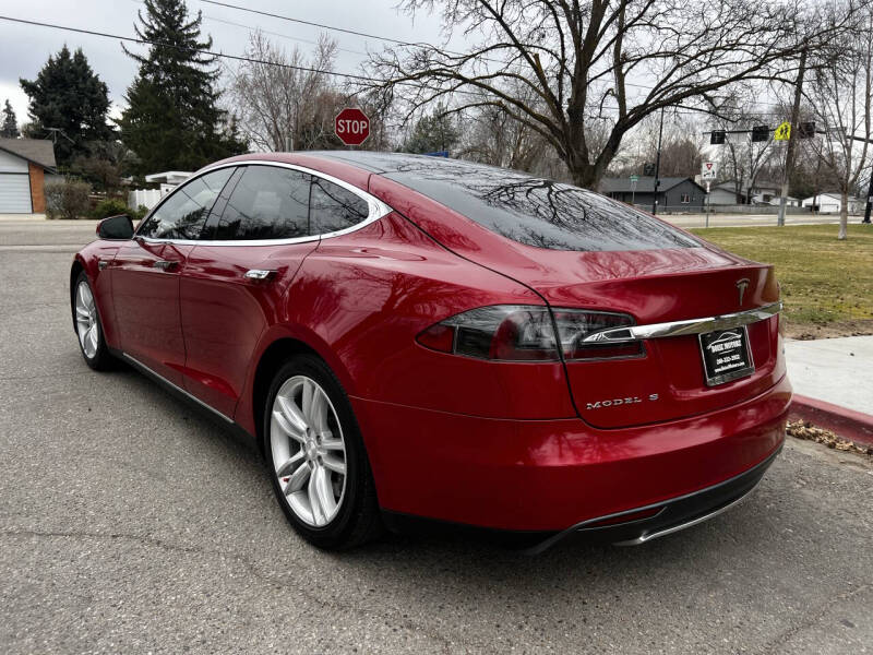 2014 Tesla Model S 85
