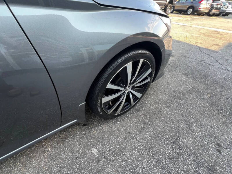 2020 Nissan Altima 2.5 SR