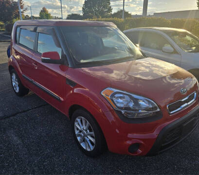 2012 Kia Soul +