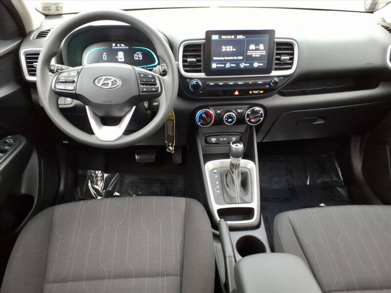 2024 Hyundai Venue SE