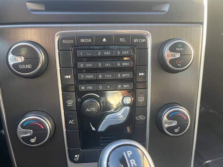 2014 Volvo S60 T5 Premier Plus