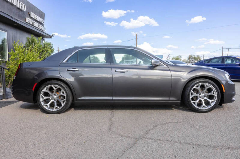 2017 Chrysler 300 C Platinum