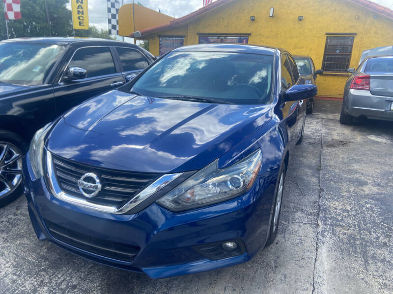 2016 Nissan Altima for sale at Versalles Auto Sales in Hialeah FL