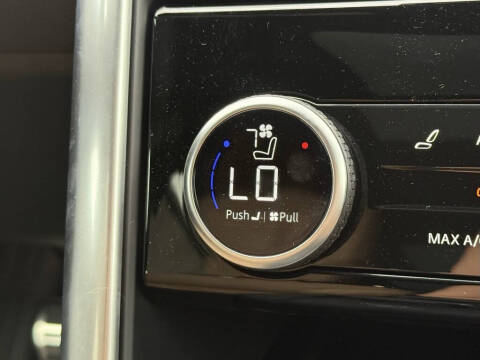 2025 Land Rover Discovery P300 Dynamic SE