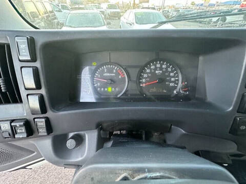 2009 Isuzu NPR