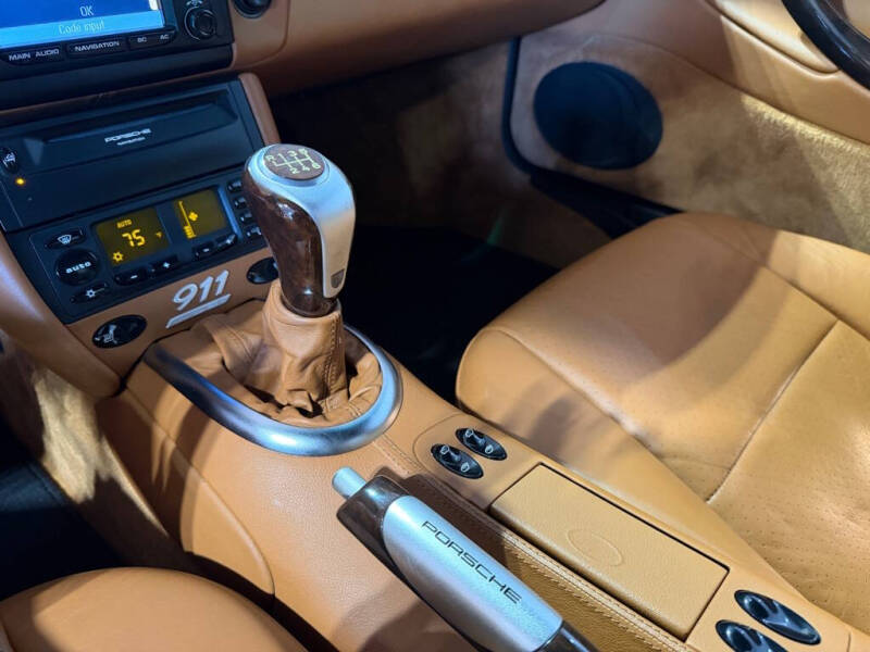 2000 Porsche 911 Carrera