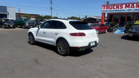 2016 Porsche Macan S