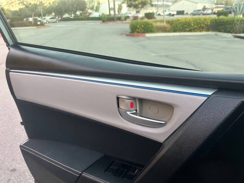 2016 Toyota Corolla LE Plus