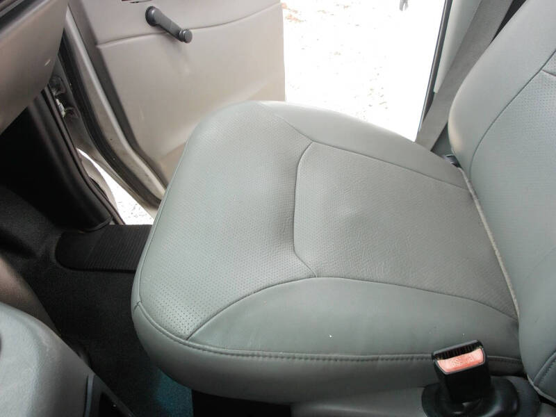 2003 Ford E-Series E-250