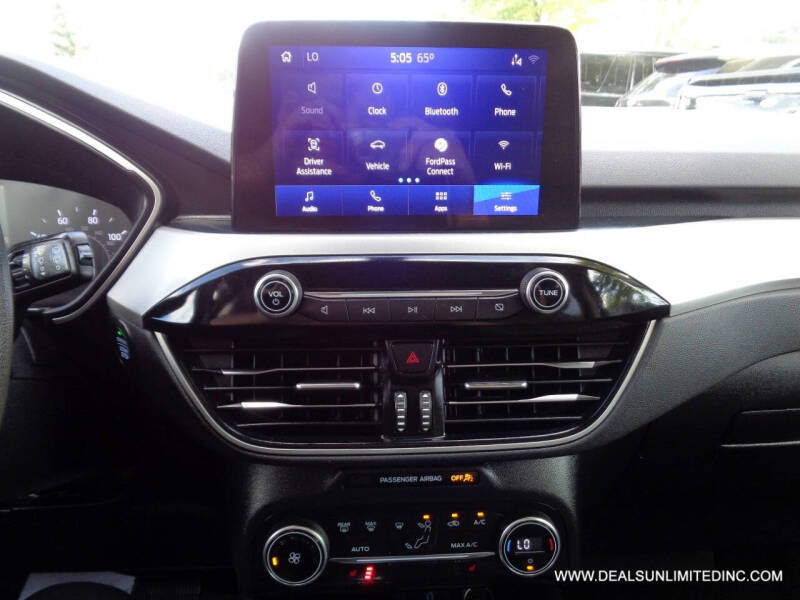 2020 Ford Escape SE