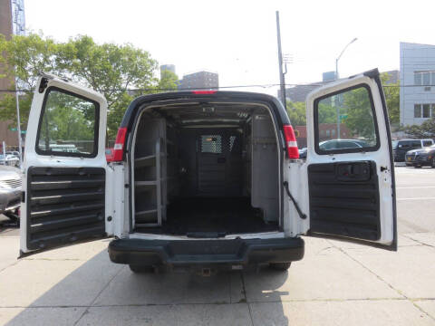 2019 Chevrolet Express 2500